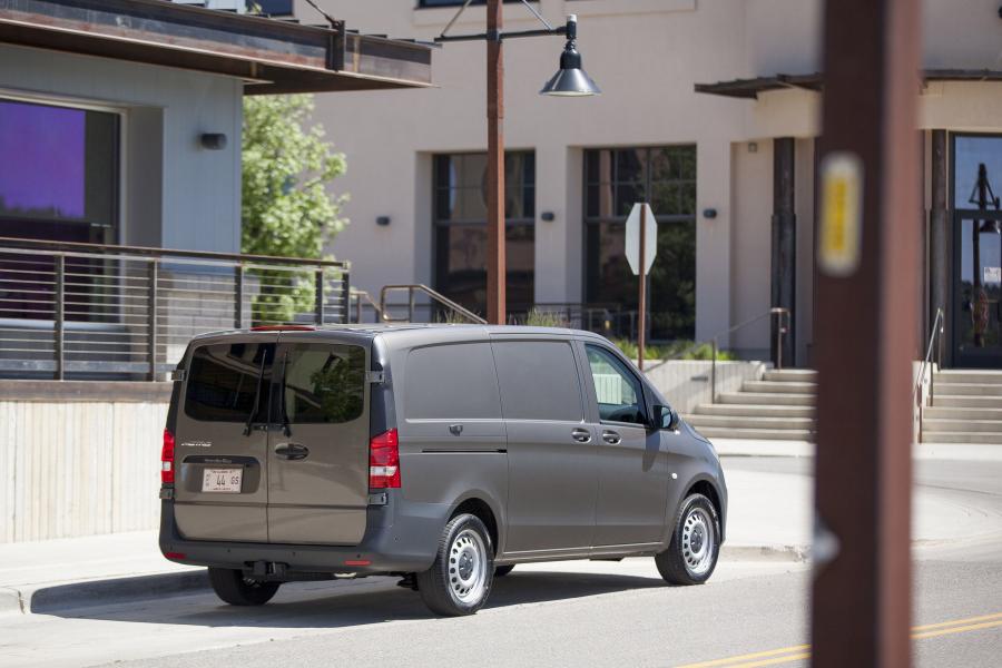  Mercedes-Benz Metris Cargo Van 2015 года  (фото 19 из 31)